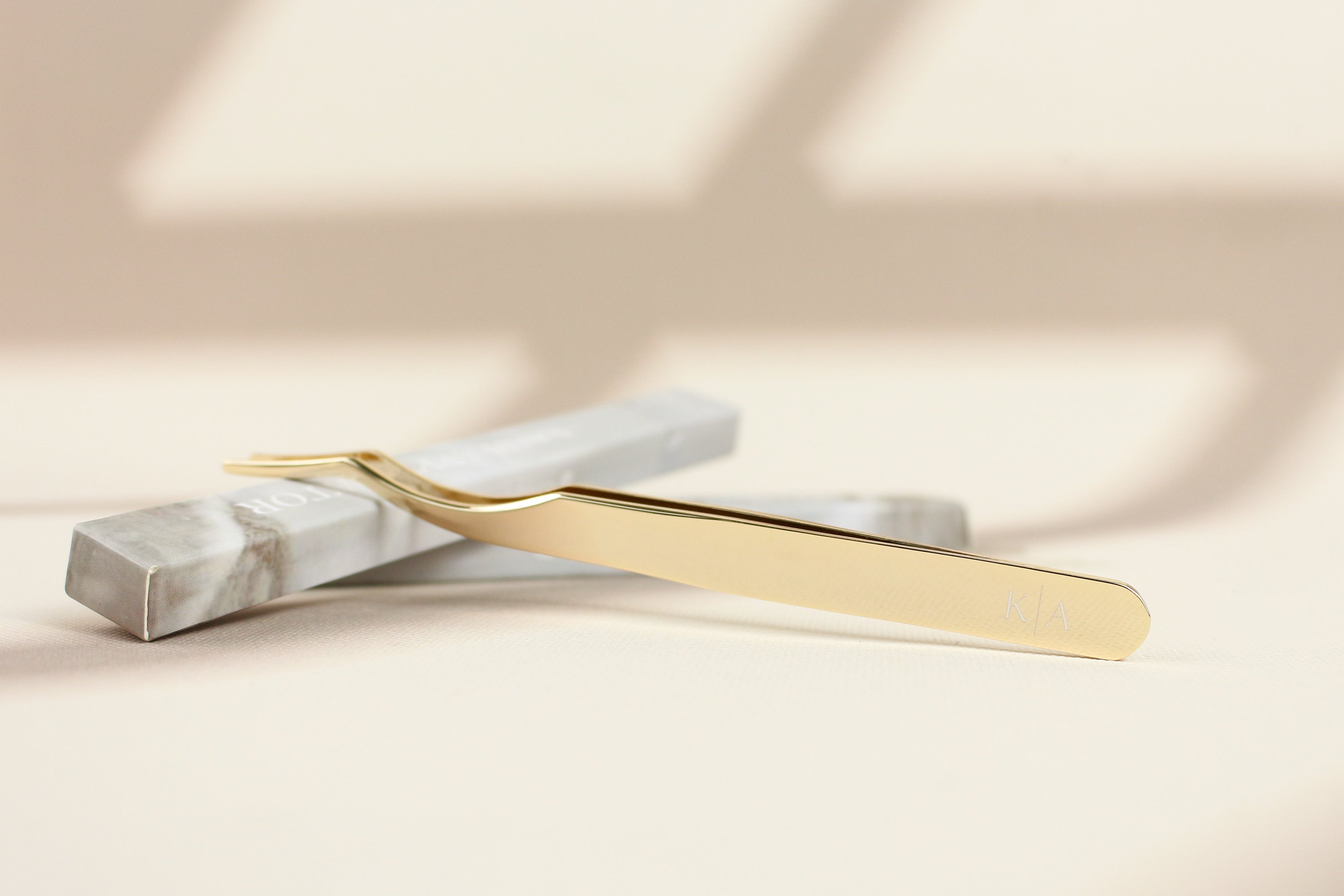 LASH APPLICATOR